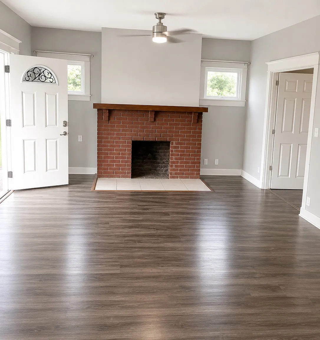 4 bed, 1600 sqft, $1,749 — Photo 2