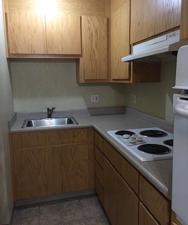 1st image of 3911 Hamilton Ave #3