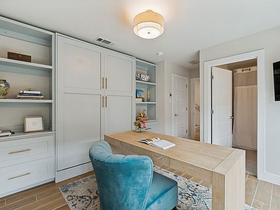 5th image of 4522 Deere St APT 102