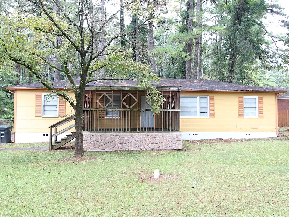 200 Carol Dr