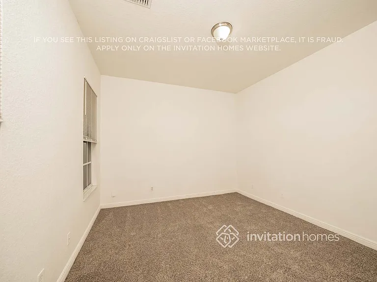 8308 NW 8th Ter — Photo 11