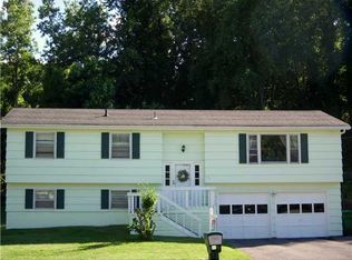 189 Eaton Rd, Rochester, NY 14617