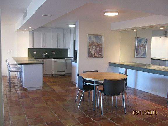 Living Area/Kitchen 