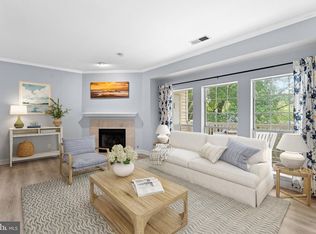662 Gateway Dr SE UNIT 211, Leesburg, VA 20175