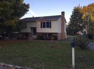 105 Meadowlark Dr, Berea, KY 40403