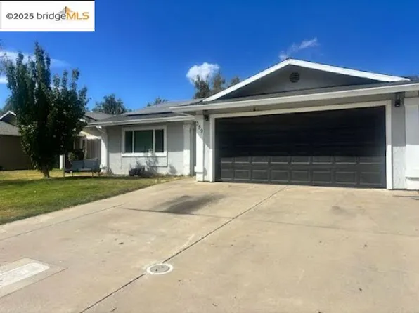 359 Pecan Dr, Ripon, CA 95366