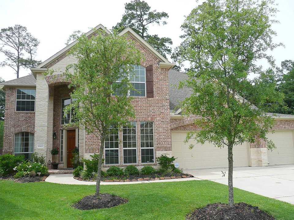 Great cul-de-sac lot!