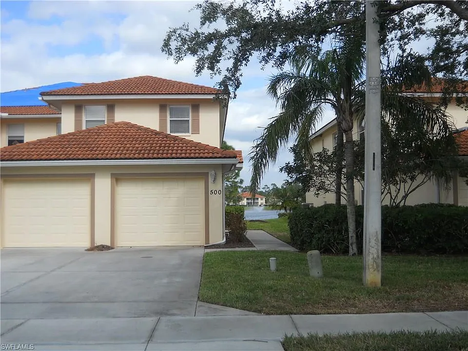 500 Robin Hood Cir #202