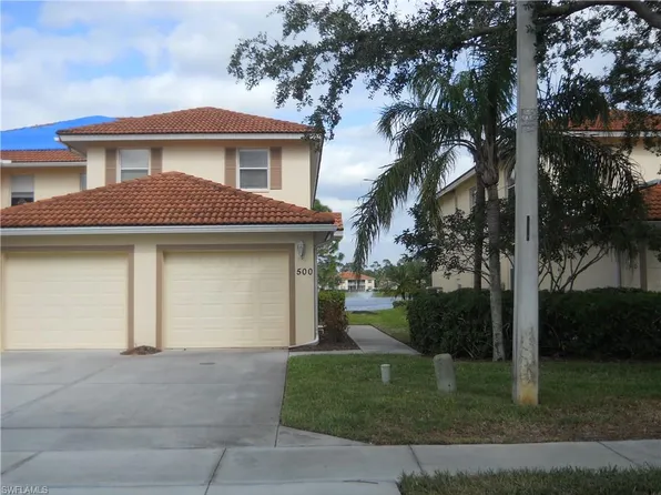 500 Robin Hood Cir Unit 202, Naples, FL 34104