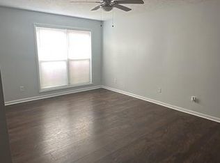 115 Governors Dr, Forest Park, GA 30297