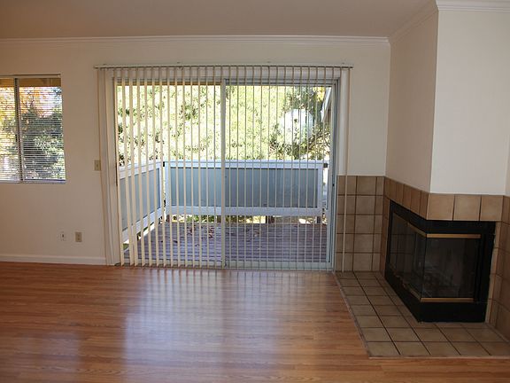 2nd image of 2916 Redwood Pkwy APT 63