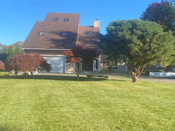 63 N Central St, Peabody, MA 01960