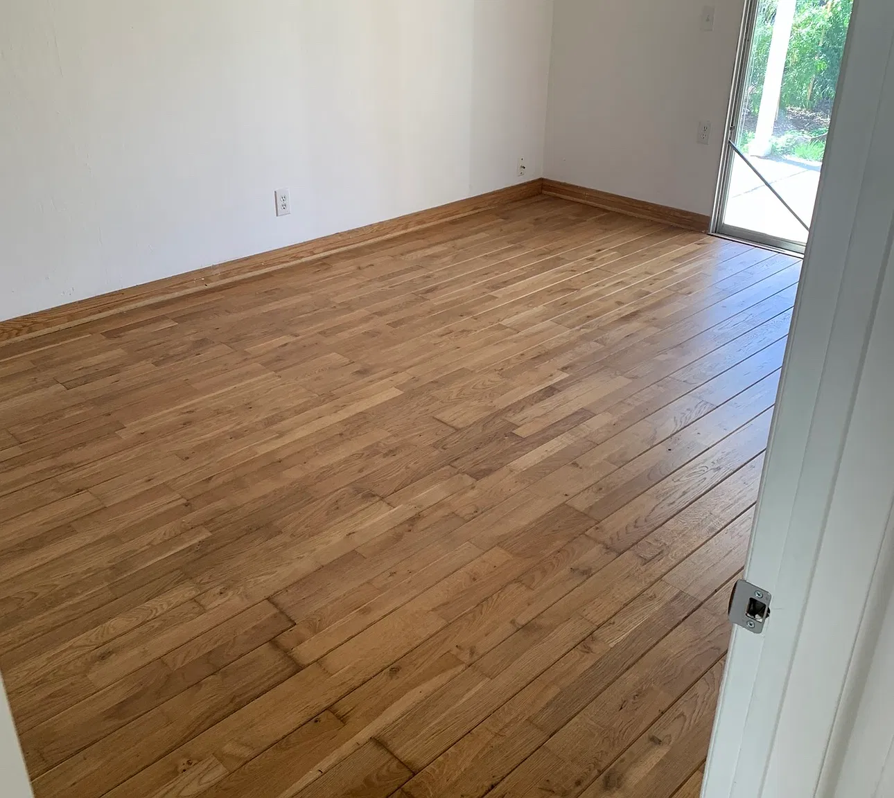 125 S Padre Juan Ave — Photo 2