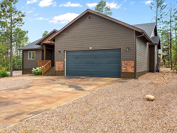 4th image of 2554 S WILLOW Way