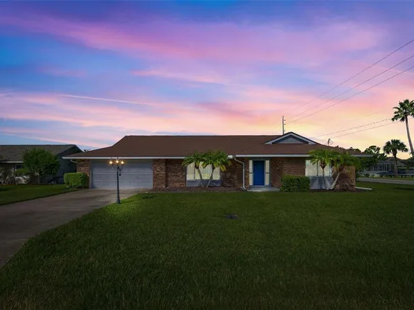 2 Claymont Ct S, Palm Coast, FL 32137