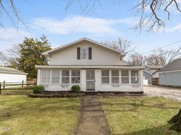 1944 Ashcroft Dr, Oregon, OH 43616