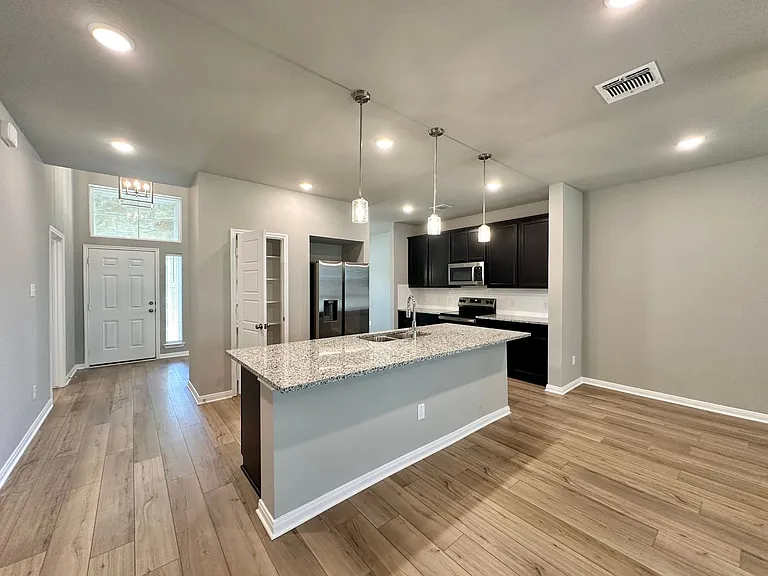 1821 Horatio St — Photo 6