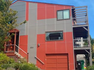 354 N 72nd St, Seattle, WA 98103