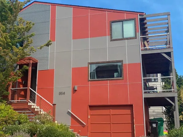 354 N 72nd St, Seattle, WA 98103