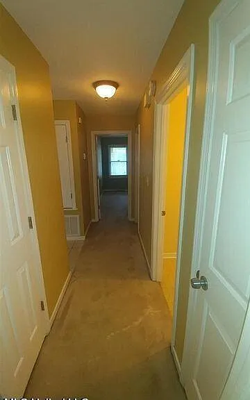 122 Amberwood Dr — Photo 11