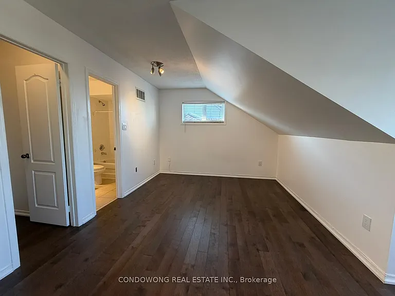 78 Bridlepath St — Photo 11
