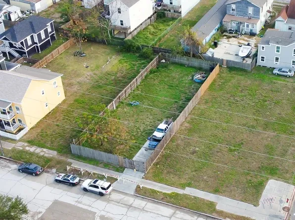 4017 Ball, Galveston, TX 77550