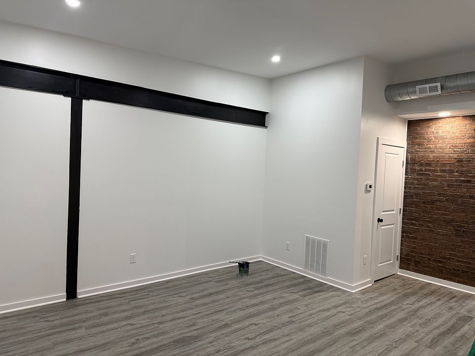 1st image of 411 2nd St #202