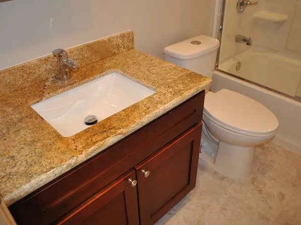 21391 Locust St Unit 1, Hayward, CA 94541