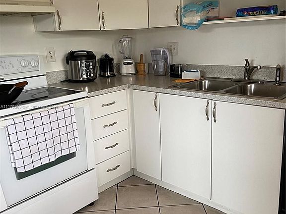 4th image of 9736 SW 138th Ave #9736