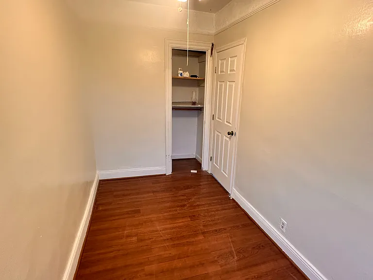 3222 Kings Hwy #1 — Photo 6