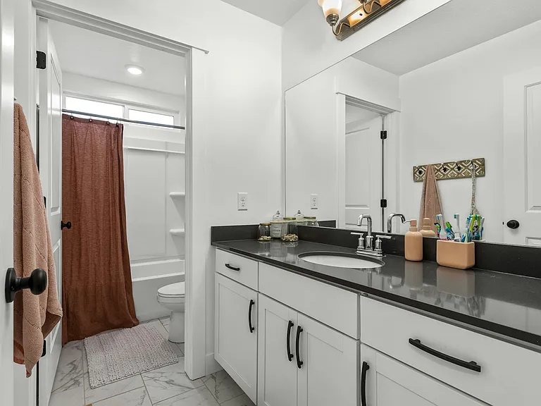 627 S Meade St — Photo 45