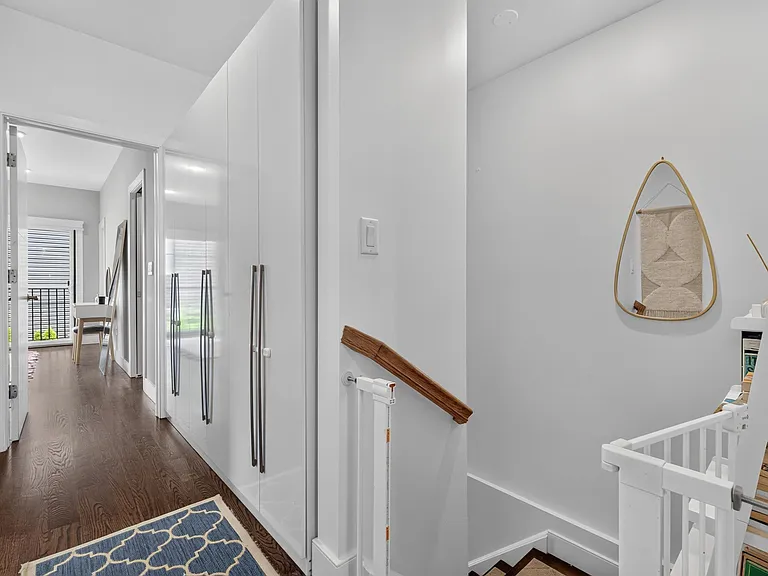 112 Webster Ave #1 — Photo 26