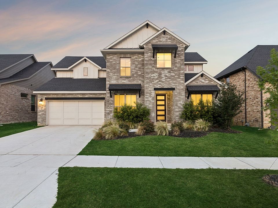 1st image of 305 Onyx Dr