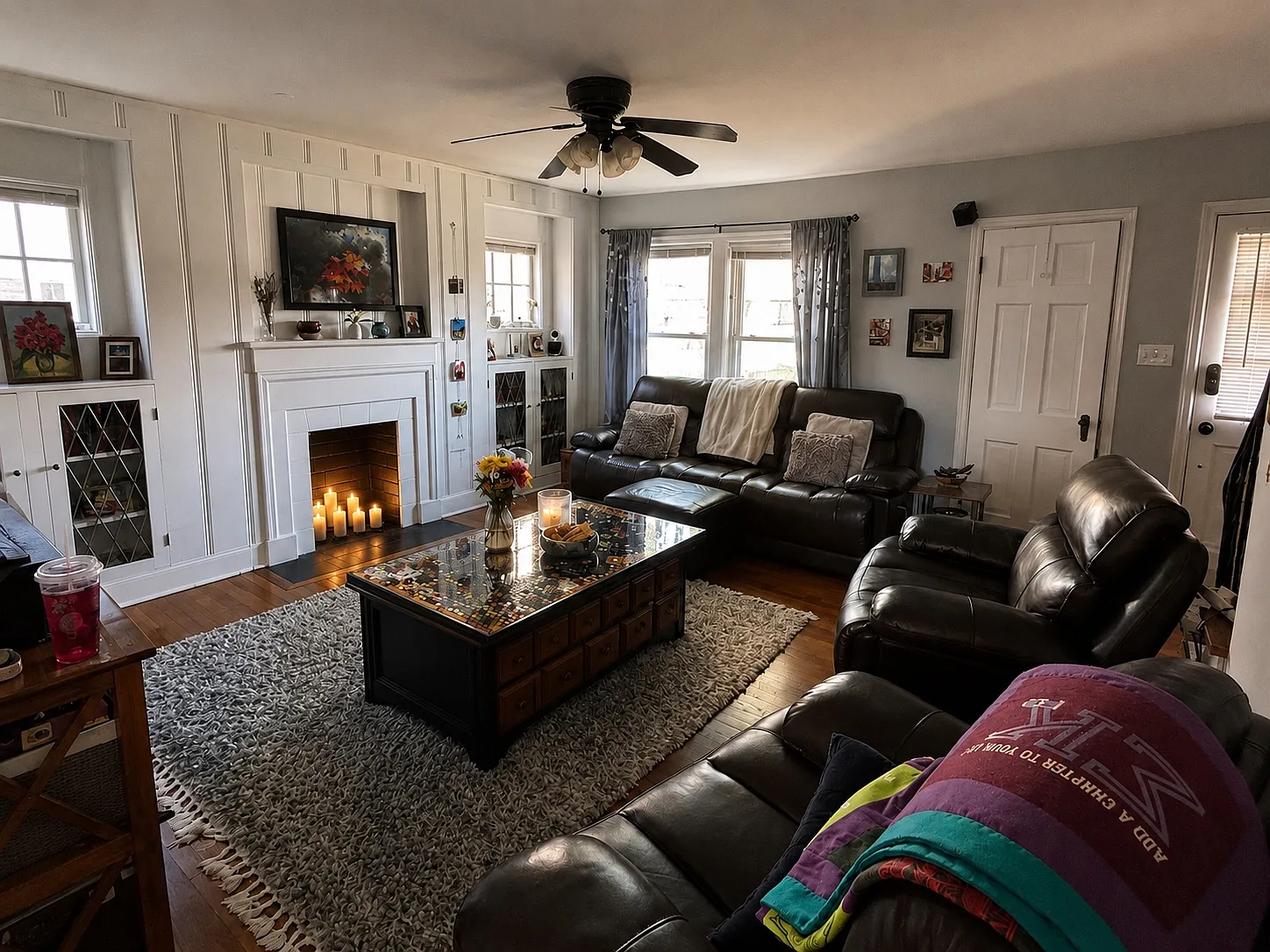 2 bed, 1076 sqft, $2,100 — Photo 2