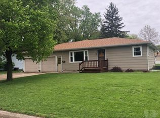 511 9th St S, Humboldt, IA 50548