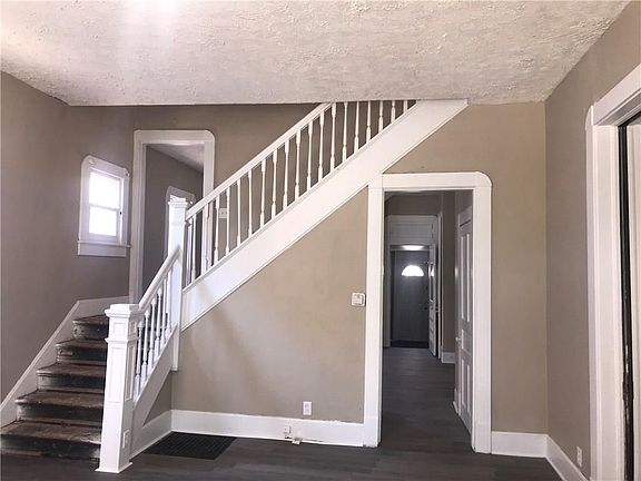 2nd image of 2316 Nowland Ave