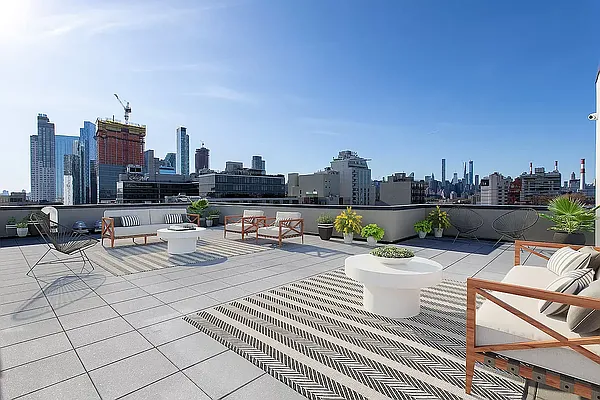 Rented by Modern Spaces | media 16