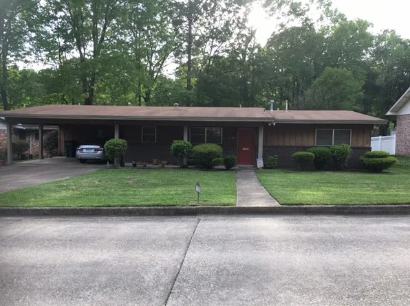 1208 Crestwood Dr, El Dorado, AR 71730