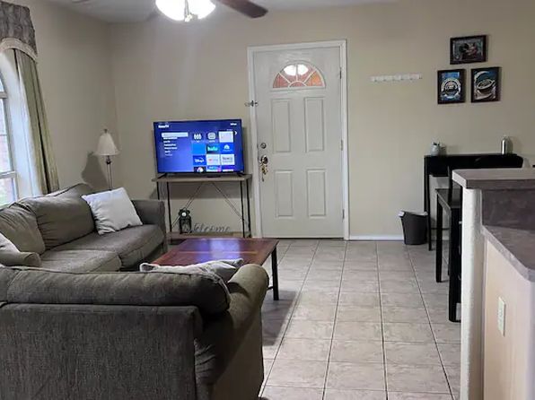 738 Sonesta Ct APT B