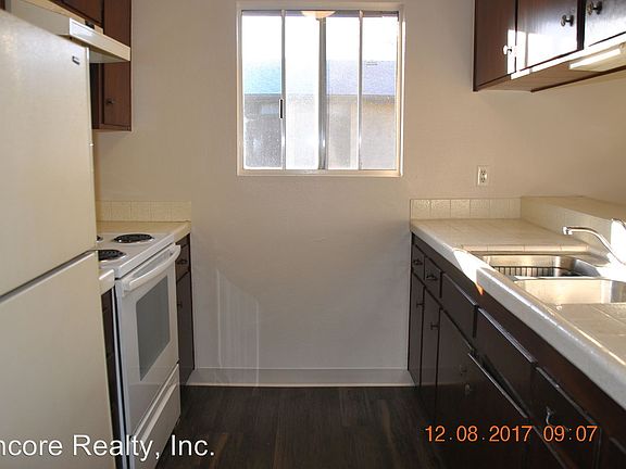 2nd image of 696 I St APT L
