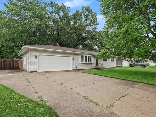 1830 Kings Ct, Muskegon, MI 49445