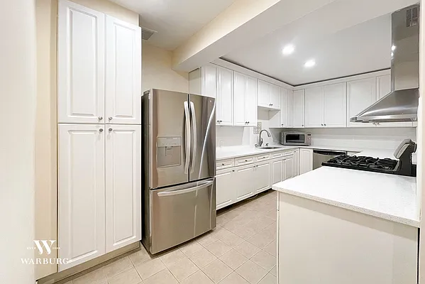 Rented by Warburg | media 1