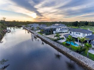 1648 Vinland Way, Naples, FL 34105
