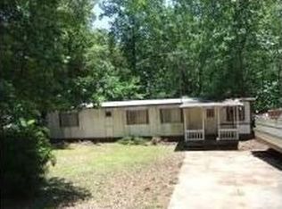 323 Lake Harbor Trl, Martin, GA 30557