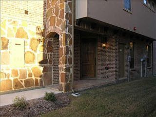 1st image of 917 Brook Forest Dr