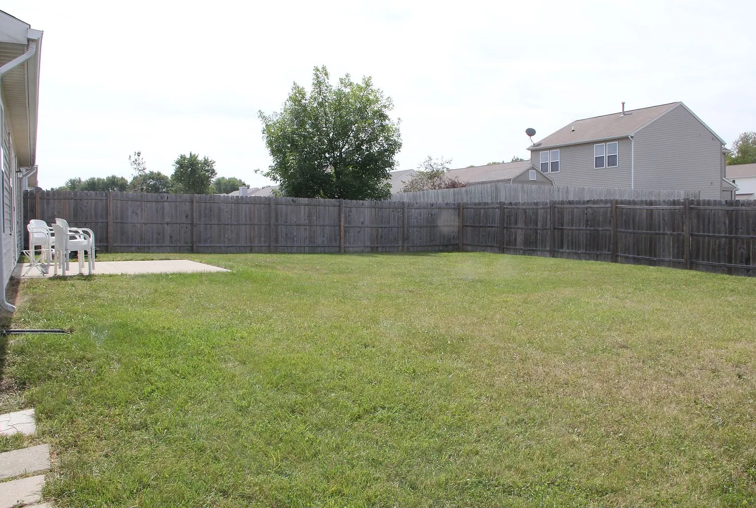 3 Bedroom Single Family Home — Photo 4