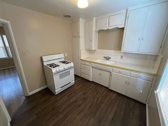 4th image of 267 W Belleview Ave APT 12
