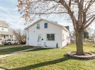 232 Center St, Randolph, WI 53956