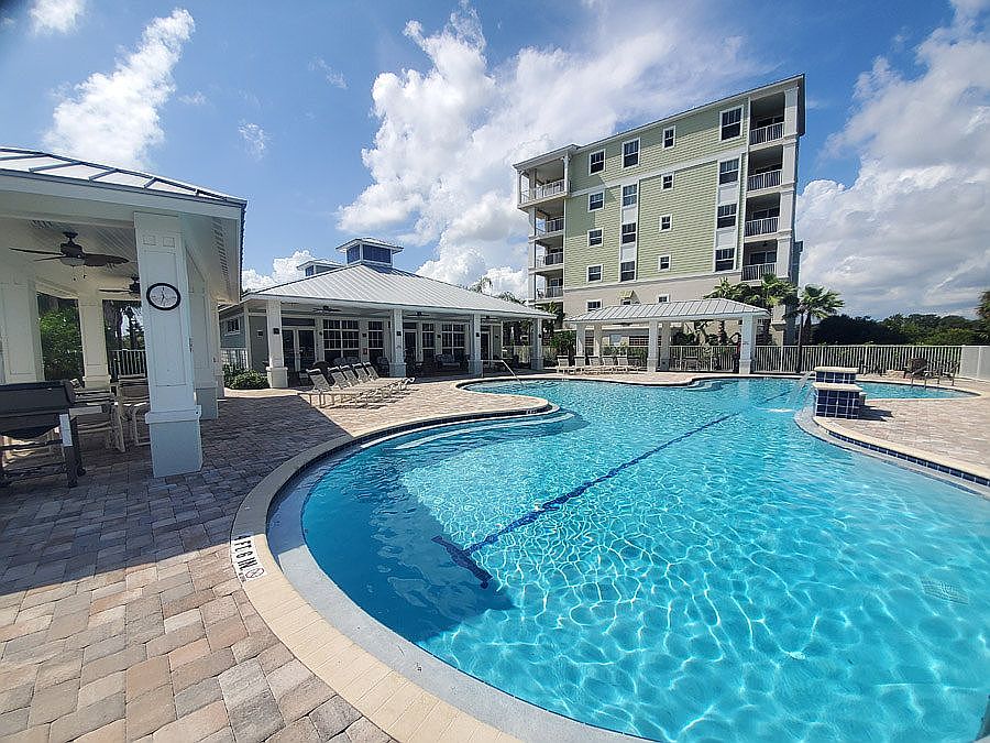 1st image of 4 Riverwalk Dr #605