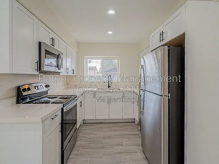 7003 W Sierra St — Photo 14
